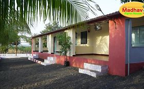 Madhav Farmhouse